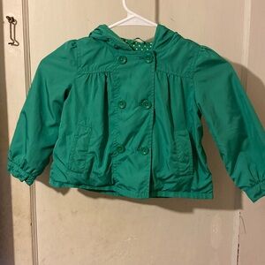Baby Gap green hooded raincoat with polka dot lining toddler size 4